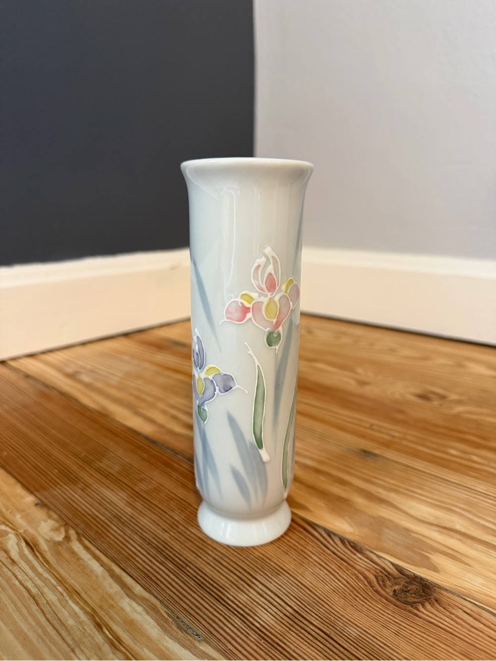 Tagore Floral Lite Bud Vase - Hand Painted - Japan